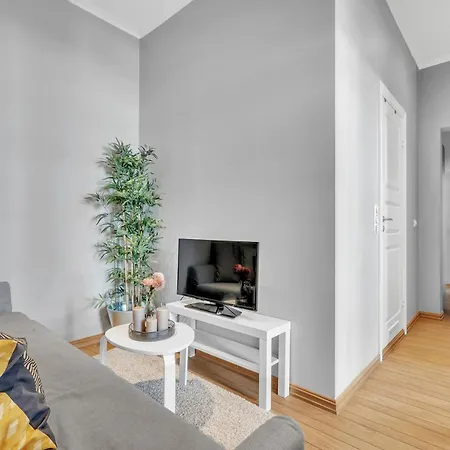 Forenom Serviced Hall Apartament