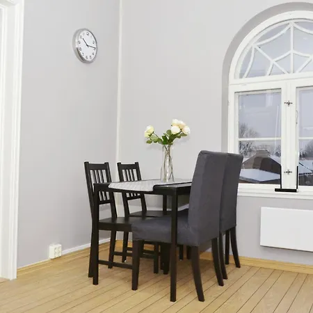 Forenom Serviced Hall Apartment *
