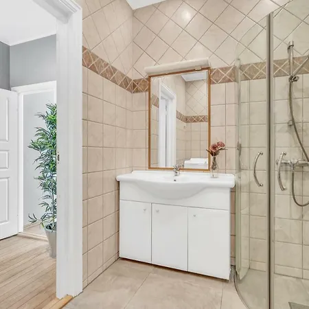 Apartment Forenom Serviced Hall *
