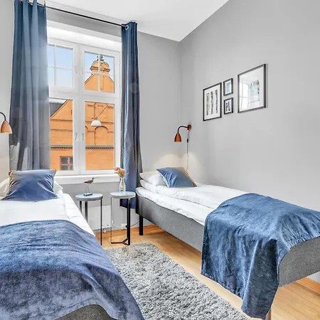 Forenom Serviced Hall Apartman *