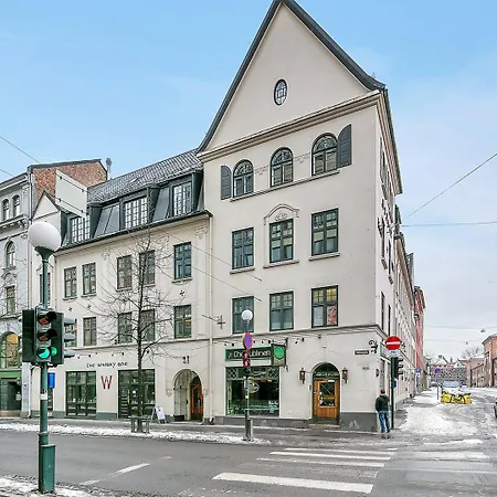 Forenom Serviced Hall Apartmán *